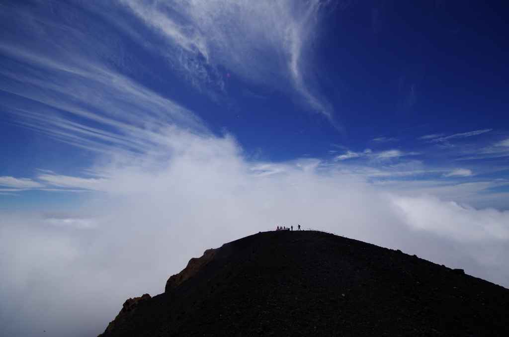 【富士登山紀行⑫】宝永山山頂、雲の世界