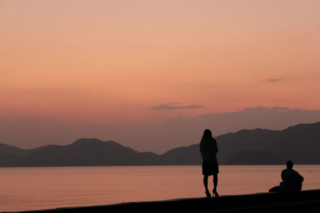 夕焼けとシルエット。