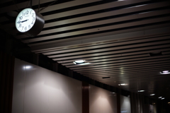 夜20時45分