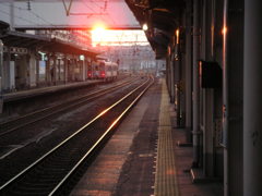 富山駅の夕暮れ