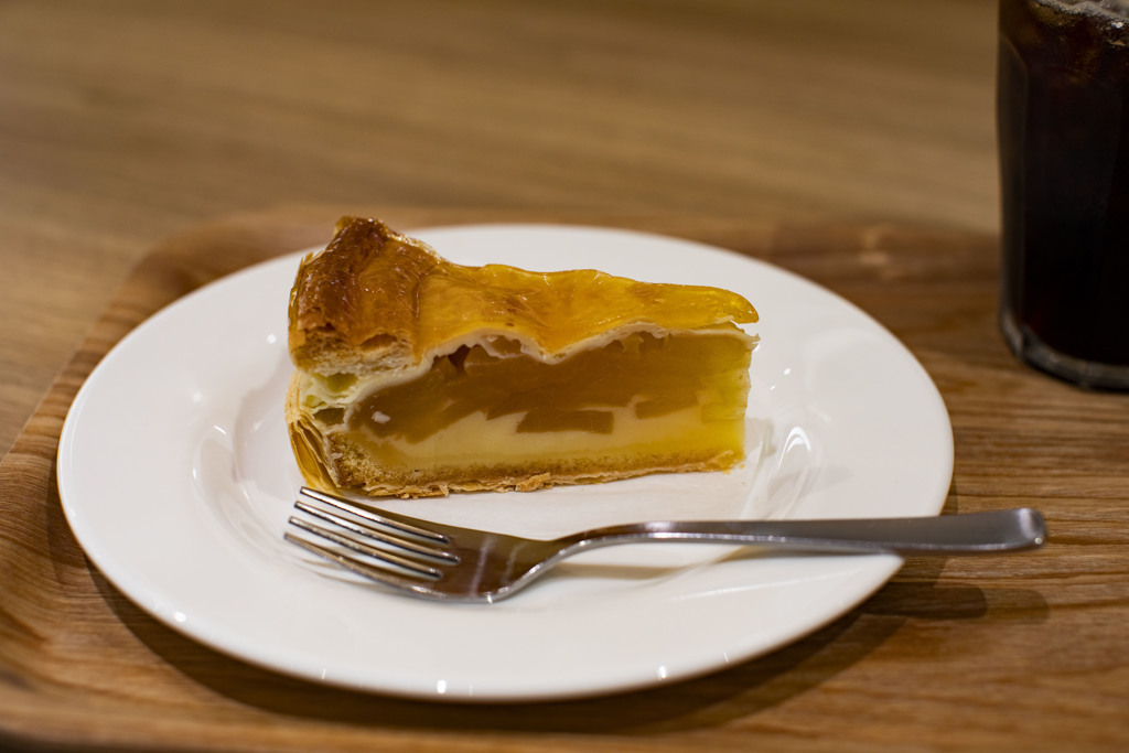 くまカフェのアップルパイ