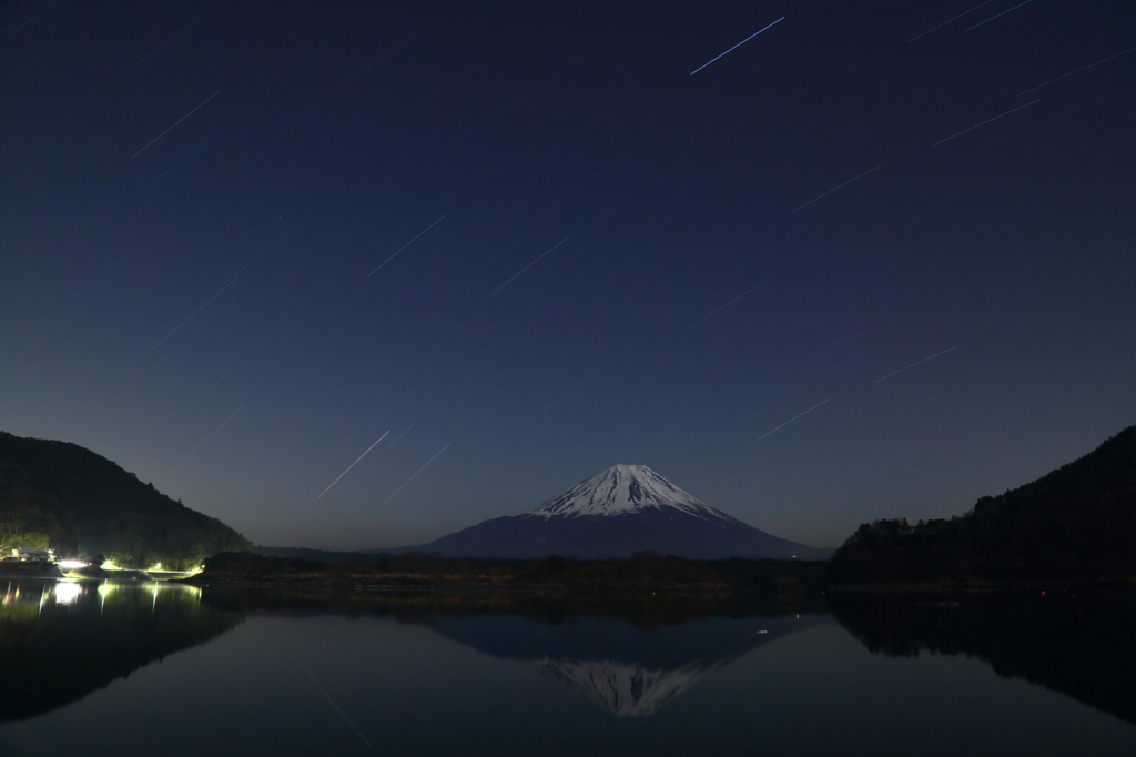 富士山と星