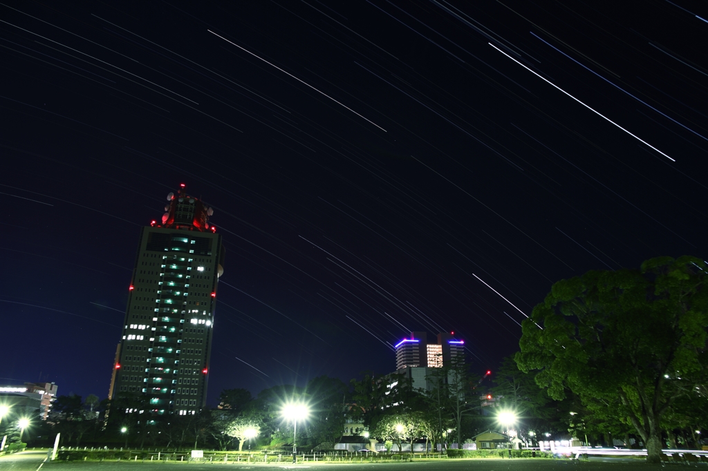 駿府城公園から星空を臨む