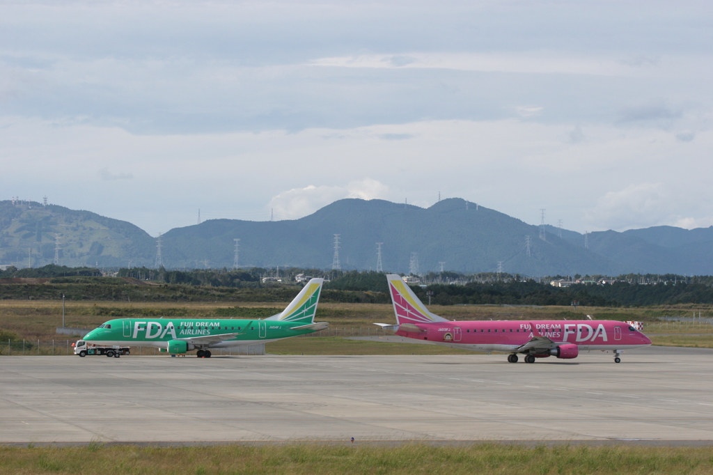 グリーンとピンク