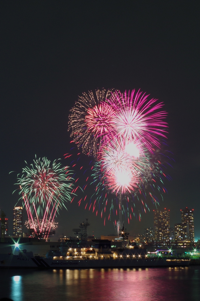 横浜開港祭花火６