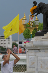 何祈る？？　～タイ人物編～