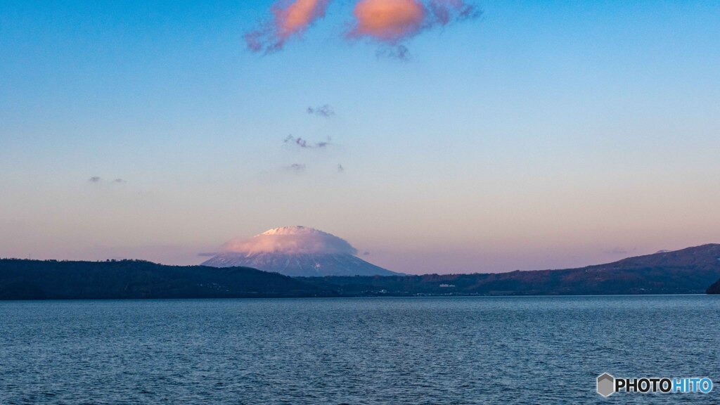 夕日に染まる羊蹄
