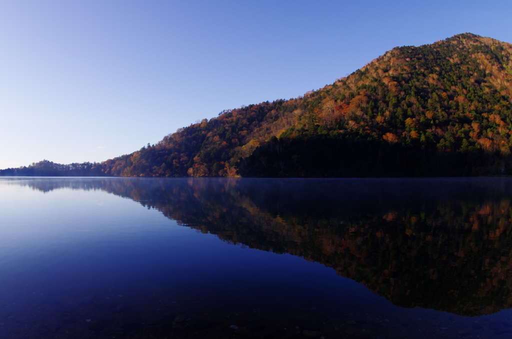 湯の湖の晩秋