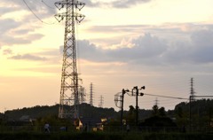 横浜/鶴見川土手上の夕景