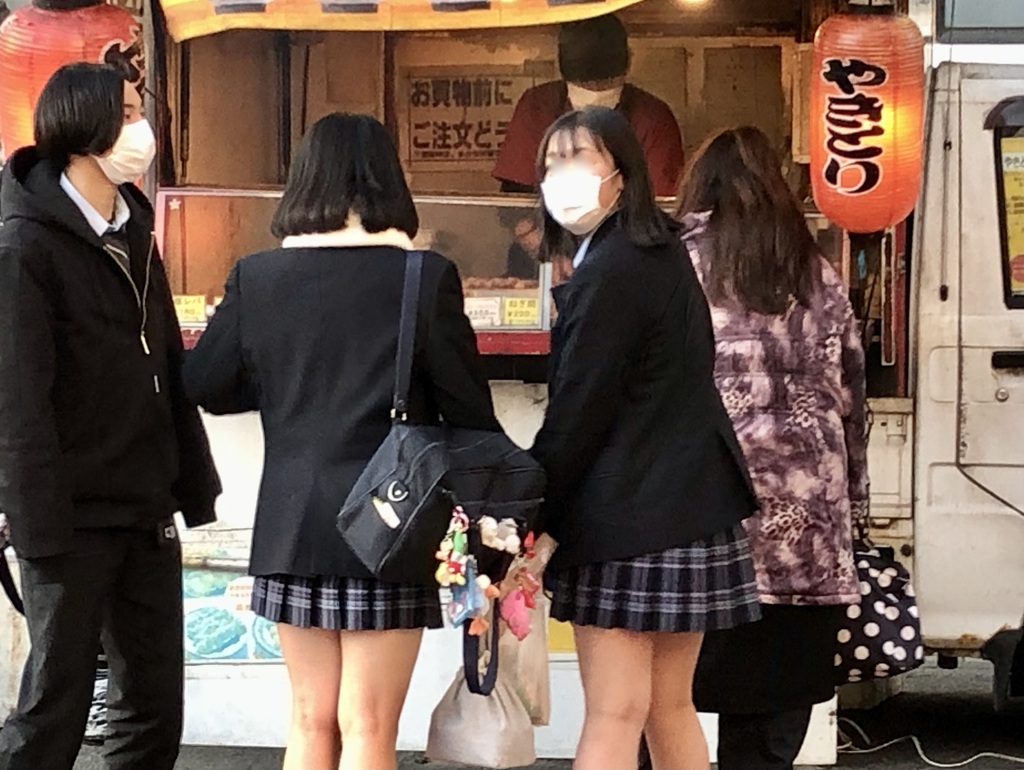 最近はマックじゃないのか…/ iphoneスケッチ123