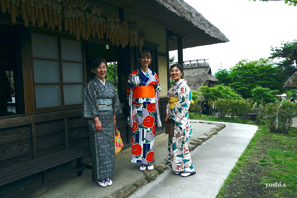 写真エッセイ：冠雪の富士 Photo Trip16：根場５：着物の女性たち
