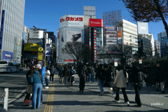 写真エッセイ：新宿12：新宿駅東口２