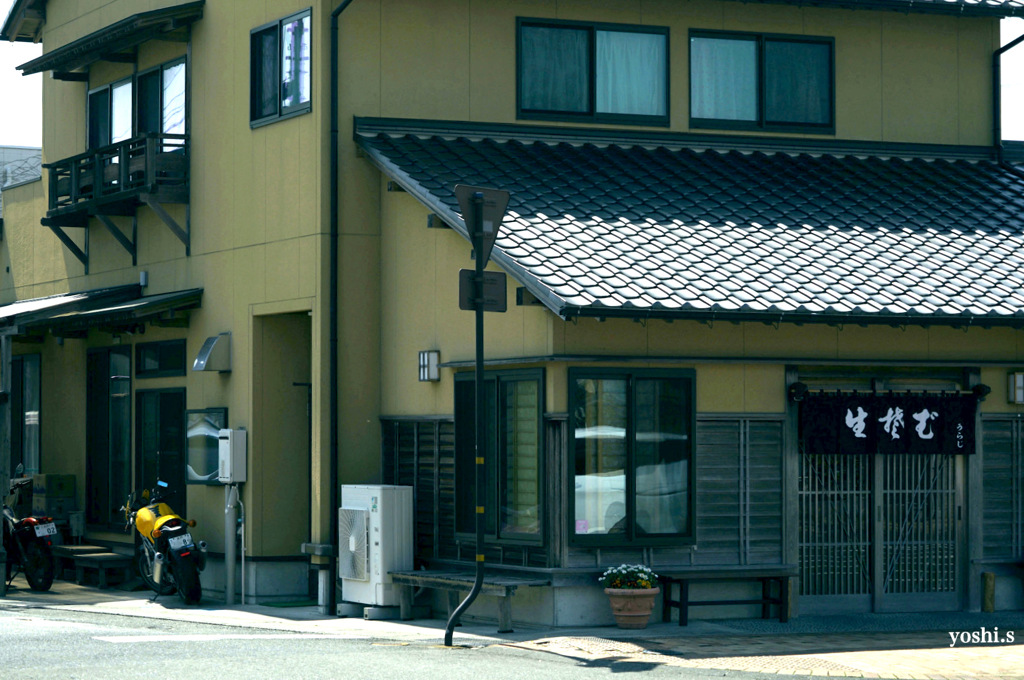 写真エッセイ：バイクのある蕎麦屋：NTW592