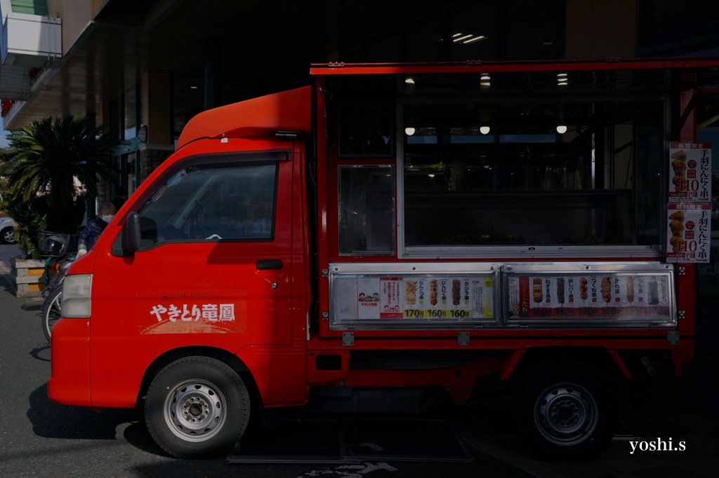 写真指編：The Red car