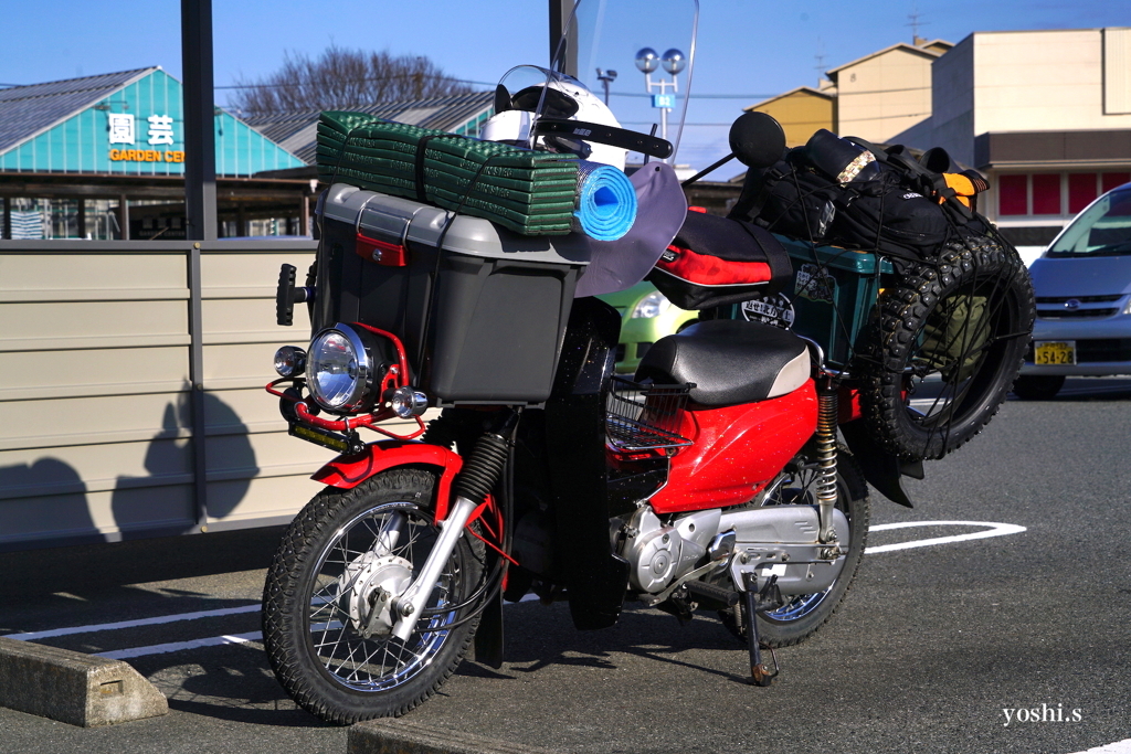 写真エッセイ：Red Bike