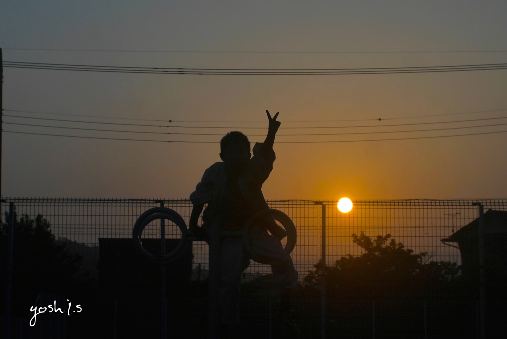 写真掌編：取った夕日、離したどー！！