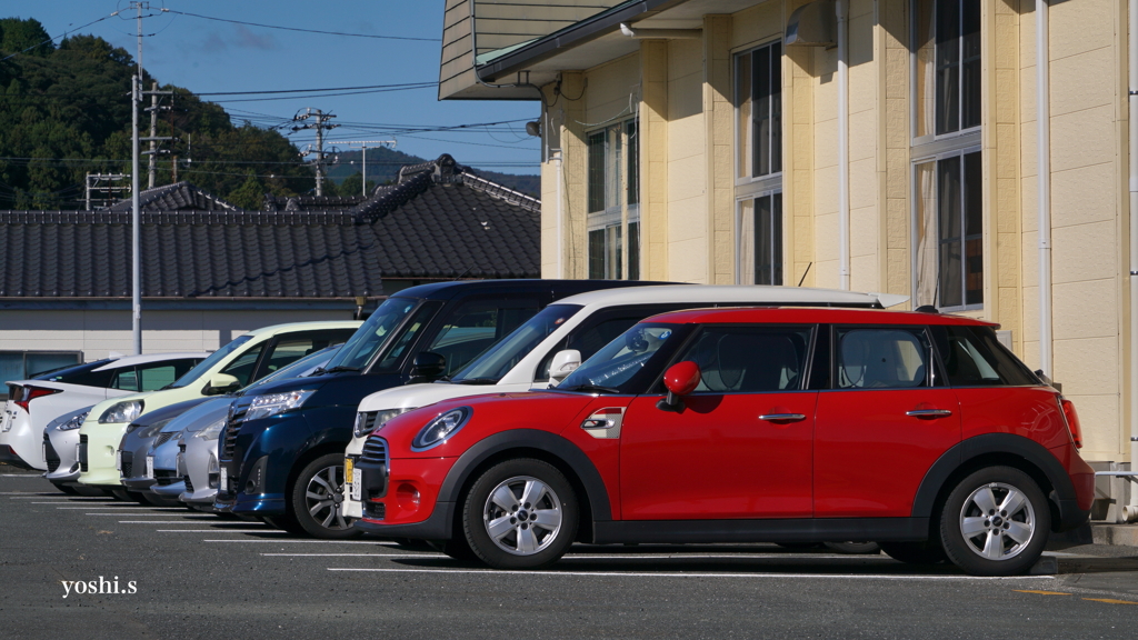 写真エッセイ：Mini in red にぞっこん！
