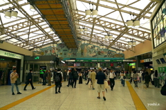 写真エッセイ：上野散歩６：上野駅１：壁画