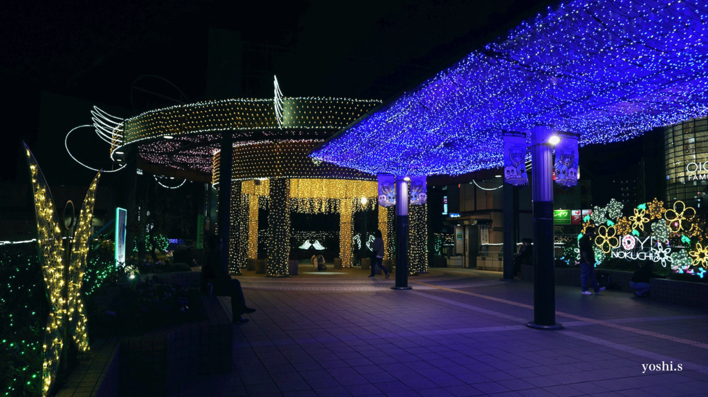 写真エッセイ：溝の口駅前キラリデッキ２