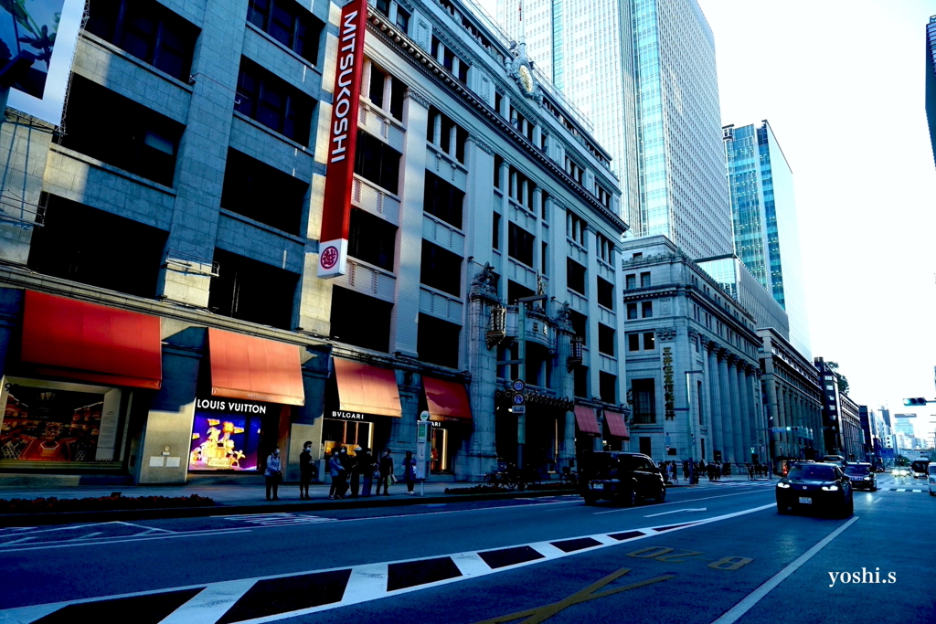 写真エッセイ：東京９：日本橋にて８：三越３