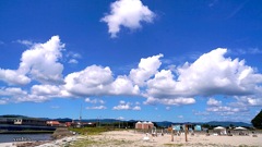 写真エッセイ：砂浜の空：NTW444