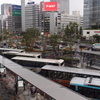 東京散歩Ⅲ：雨の東京駅八重洲口前