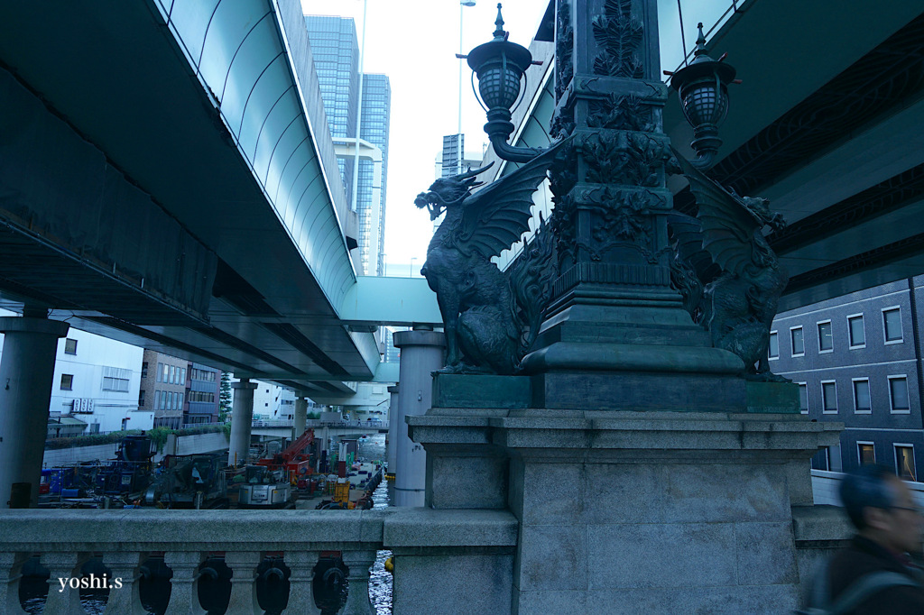 写真エッセイ：東京３：日本橋にて２：翼のある麒麟
