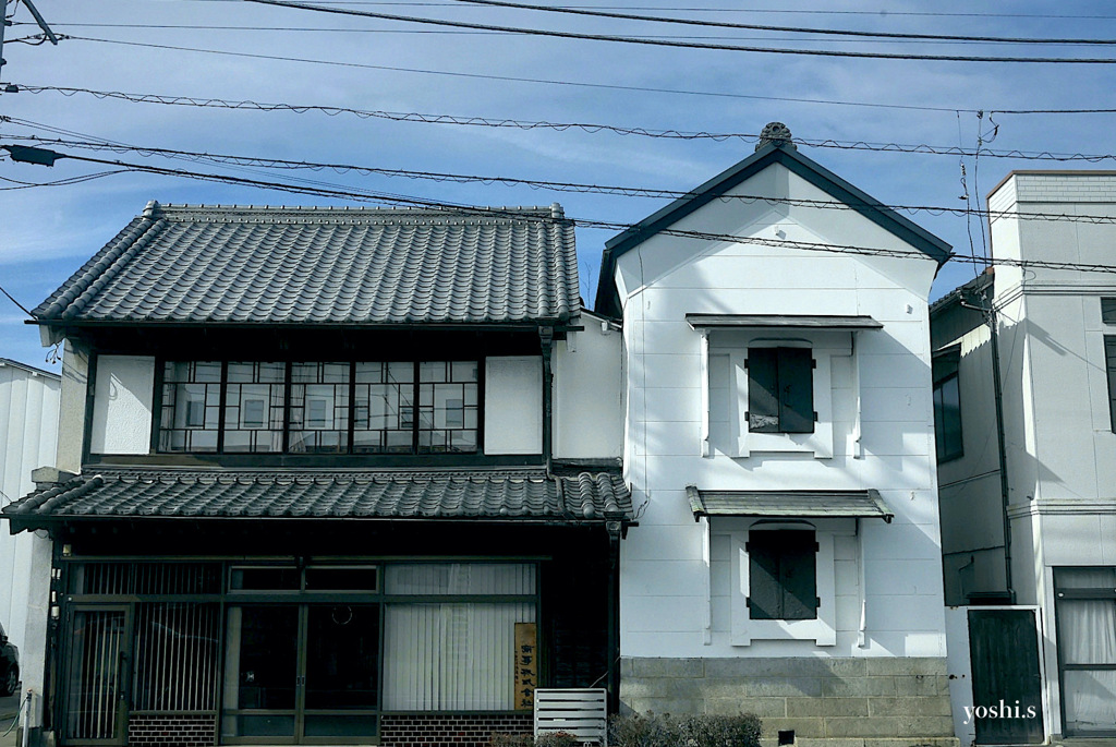 写真エッセイ：我が町点描10：町家造りと衣装蔵の家：NTW568