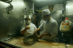 写真エッセイ：横浜６：肉まん作成中