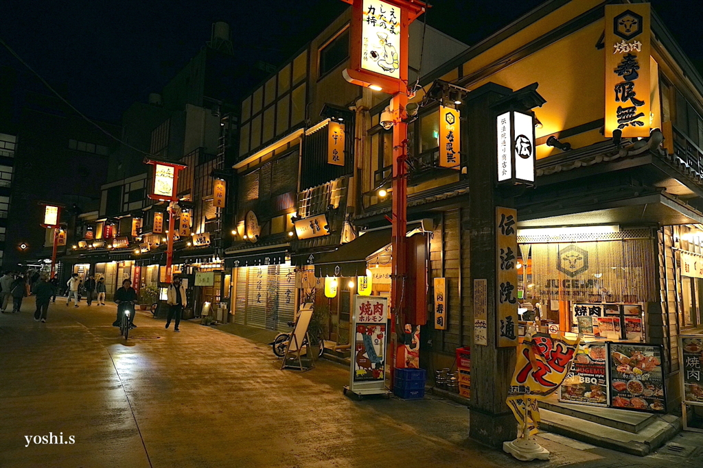 写真エッセイ：浅草２：伝法院通り