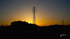 写真句：夕焼け鉄塔