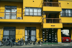 写真歌：Yellow Apartment：NTW666