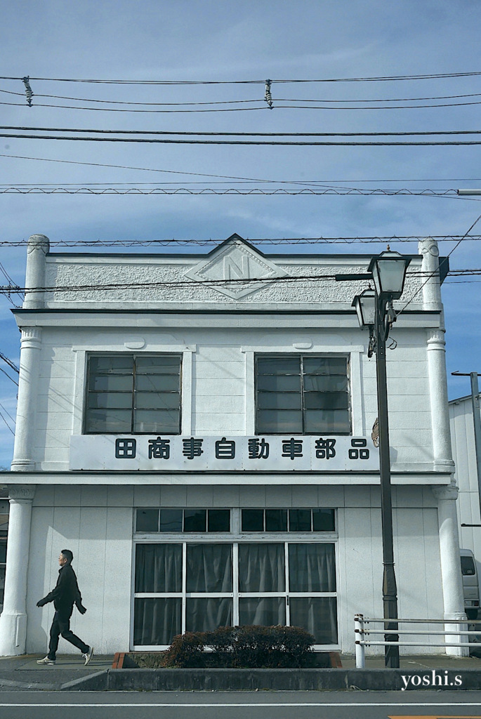 写真エッセイ：わが町点描11：昭和のビル：NTW569