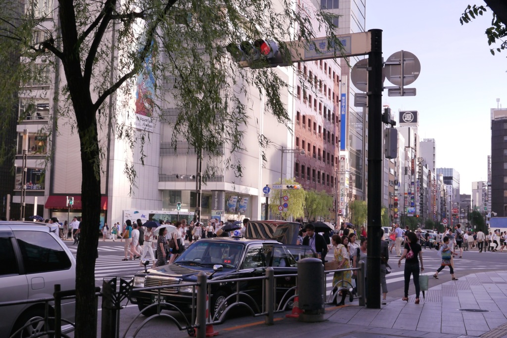 東京散歩Ⅳ：銀座１：♪昔恋しい銀座の柳♪