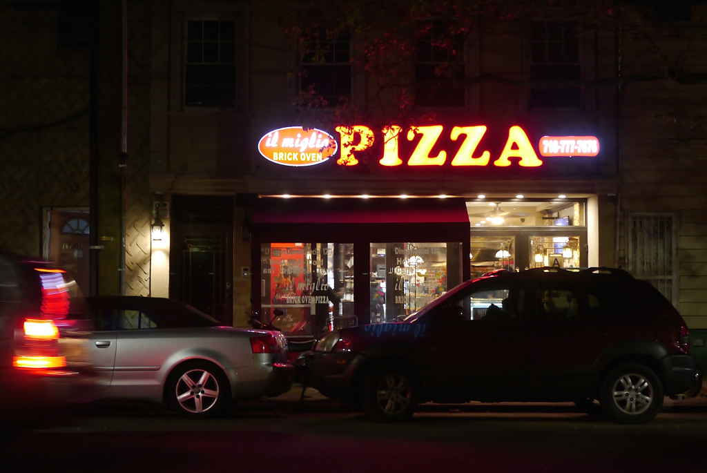 写真エッセイ：US旅日記2019：Queens７： Pizza