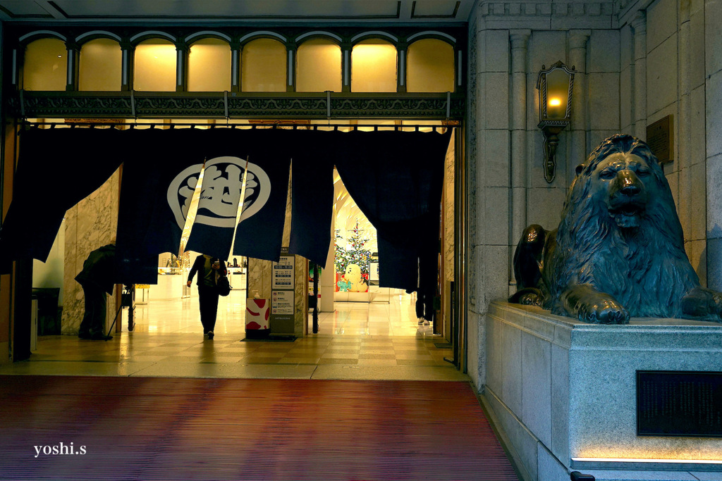 写真エッセイ：東京８：日本橋にて７：三越２