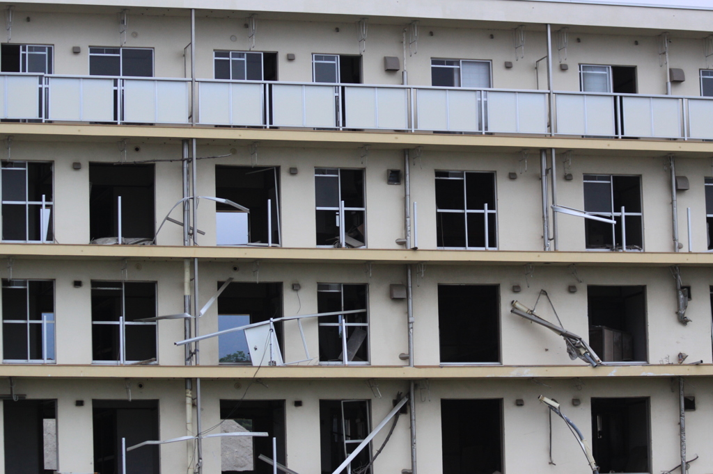 【向こうが見える】