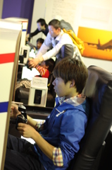 【奥２機は副操縦士も活躍中】