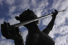 【空を射抜く】