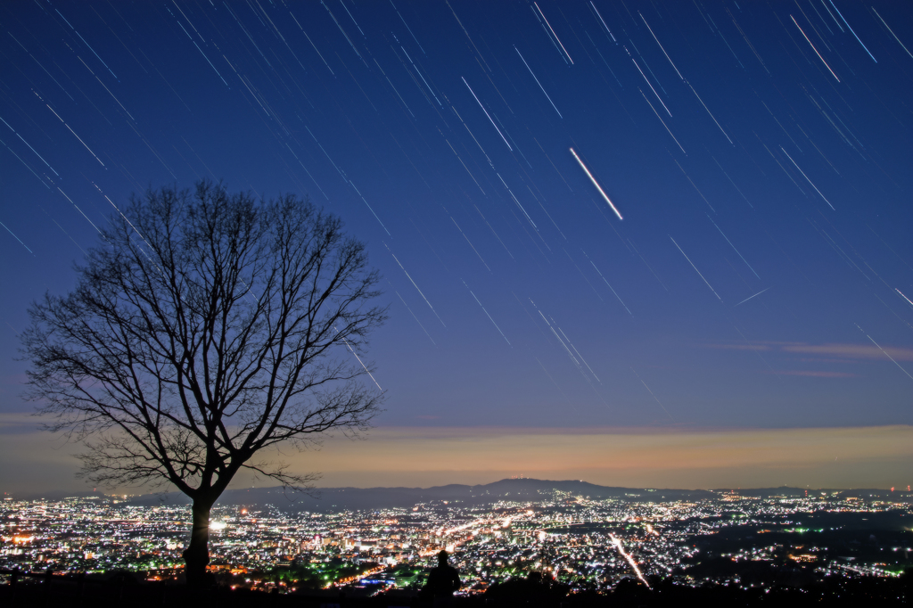 星降る古都のまち