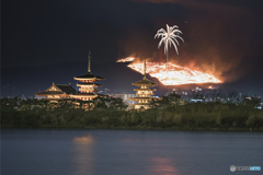 古都の夜空に漂うハワイ感