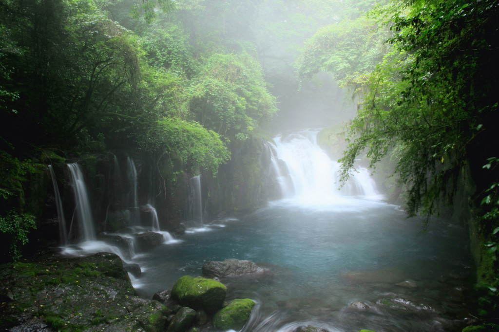 霧と渓谷　（Ⅱ）