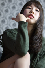山本有紗ソファー (17)