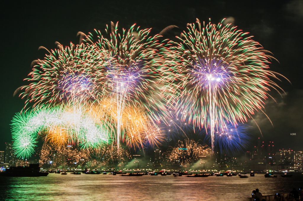 みなとこうべ海上花火大会2015　8秒