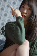 山本有紗ソファー (19)