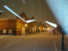 雪の日の赤レンガ倉庫フラッシュあり