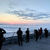 函館山からの雲海と夜明けを待つ人たち