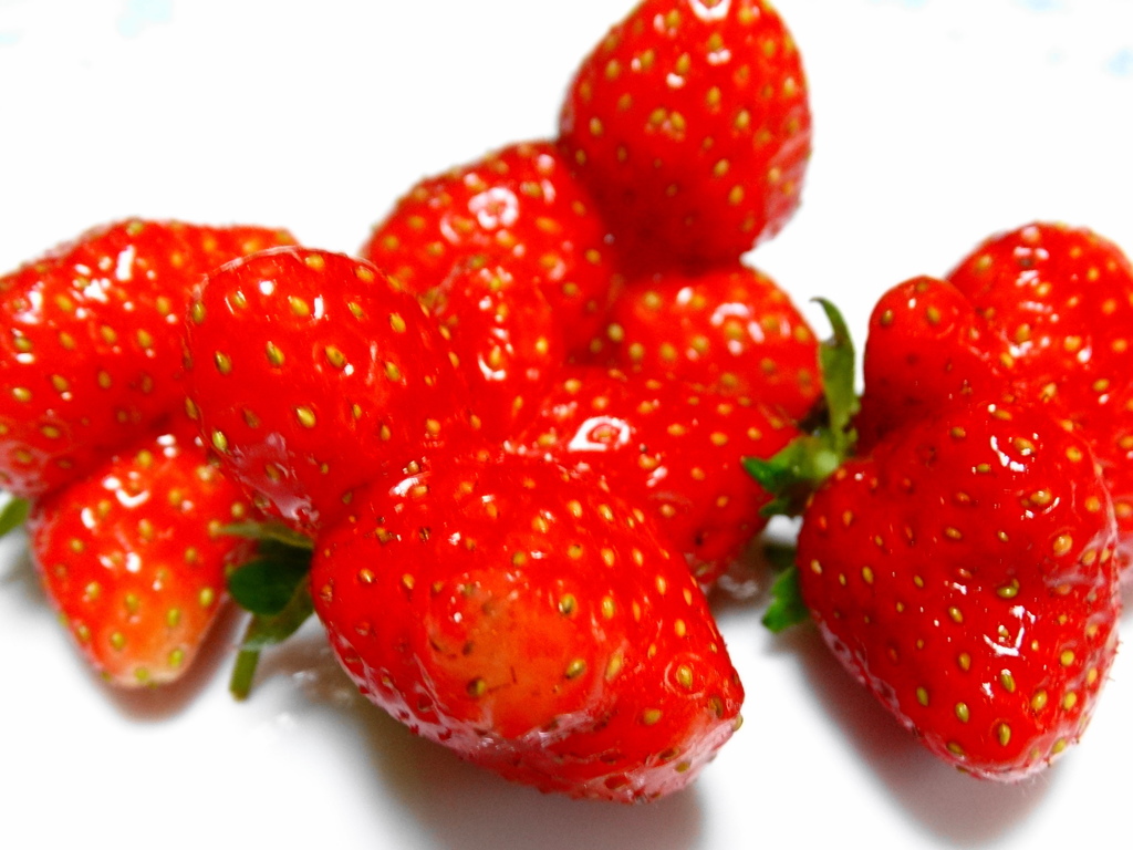 不揃いのイチゴ達