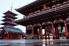 雨始まりの十連休