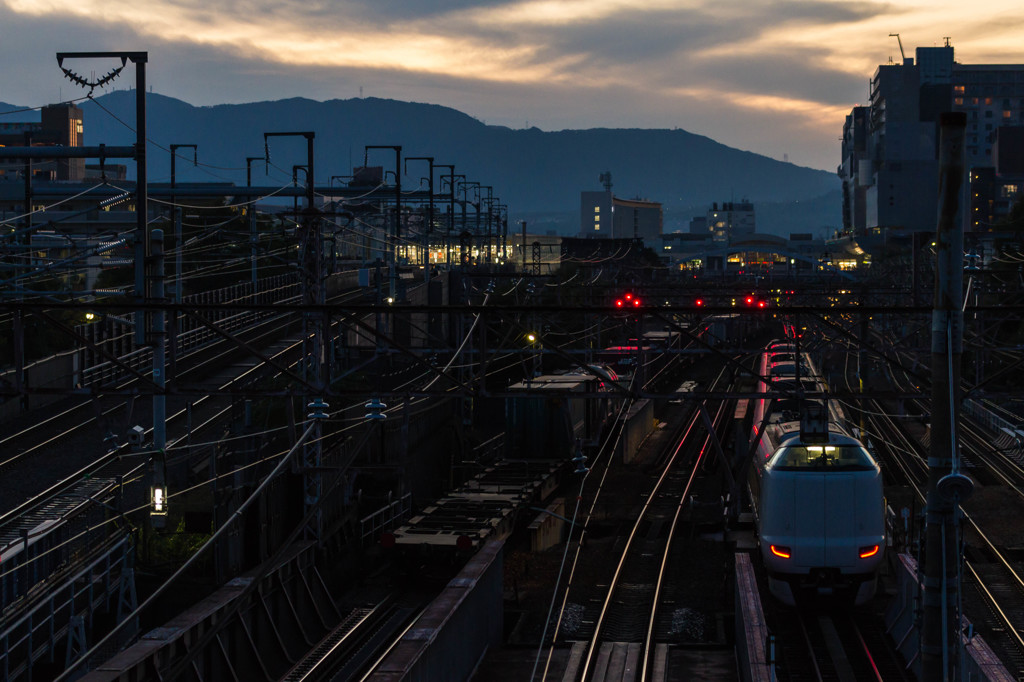 夕暮れ鉄道。